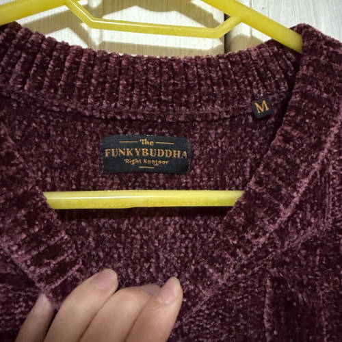 Burgundy velvet sweater Funky Buddha like new, size M