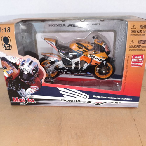 Honda RC212V Moto GP 2007 Miniature Die-Cast Model New