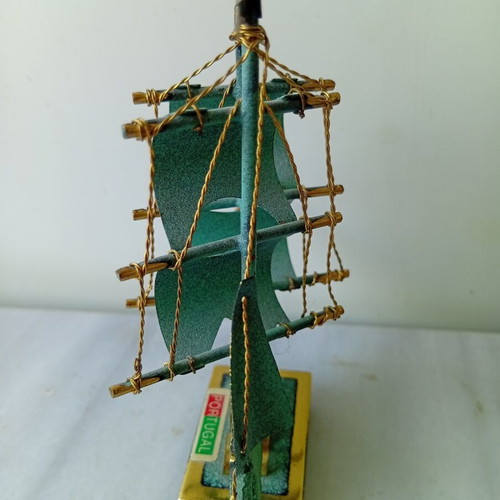 Brass Sailing Ship Model like new, 11 x 9.5 cm