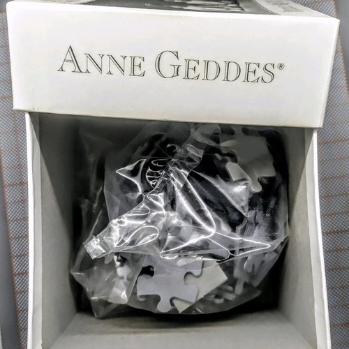 Anne Geddes black and white puzzle 111 pieces 21x29 cm new