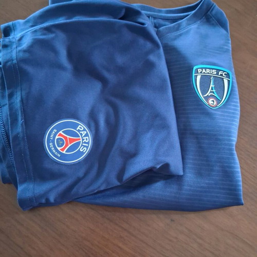 PSG Sports Set with Nike Dri-FIT Long Sleeve Shirt Size L Teen