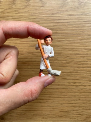 Фигура Kinder Surprise Ratatouille Alfredo Linguini 2007 като нова