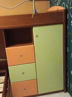 Children's bunk bed