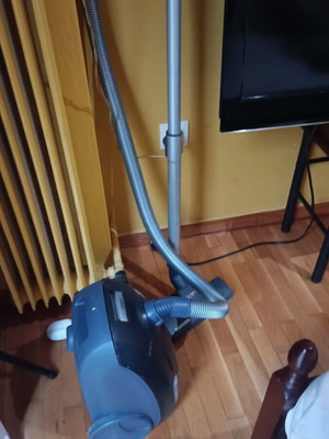 Ηλεκτρική σκούπα Hoover μεταχειρισμένη