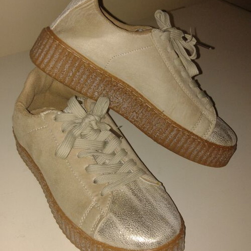 Sneakers women's flatforms beige-ecru with metallic details like new