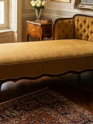 Victorian Style Chaise Longue like new