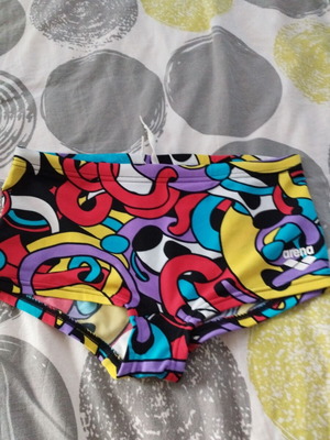 Μαγιό παιδικό σαν καινούργιο, μέγεθος 152 cm για προπόνηση