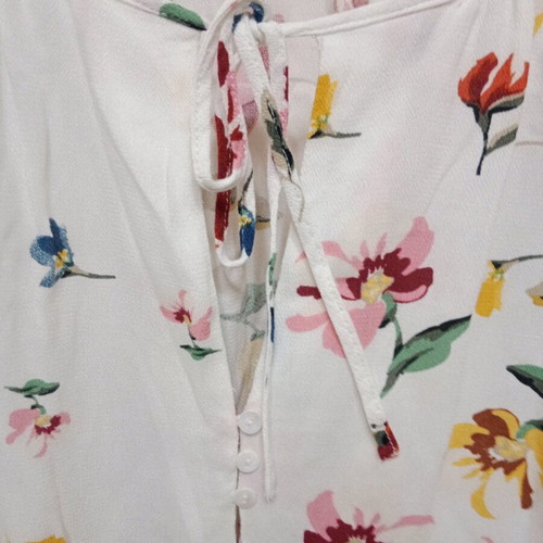 Stradivarius women's blouse used, size Large, white with floral design