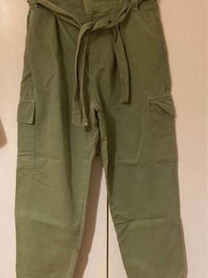 Zara панталон cargo с висока талия размер M нов, зелен