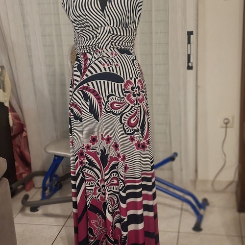 Phase Eight maxi dress size M, like new, multicolor