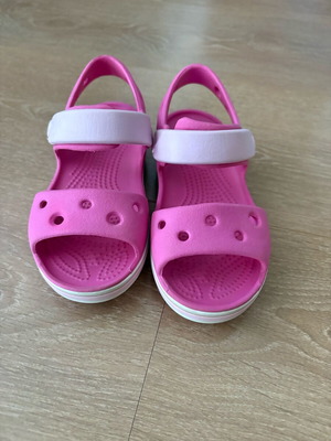 Crocs πέδιλα νούμερο 10 σαν καινούργιο, φουξια