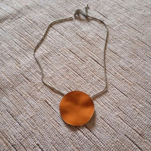 Necklace like new orange and silver