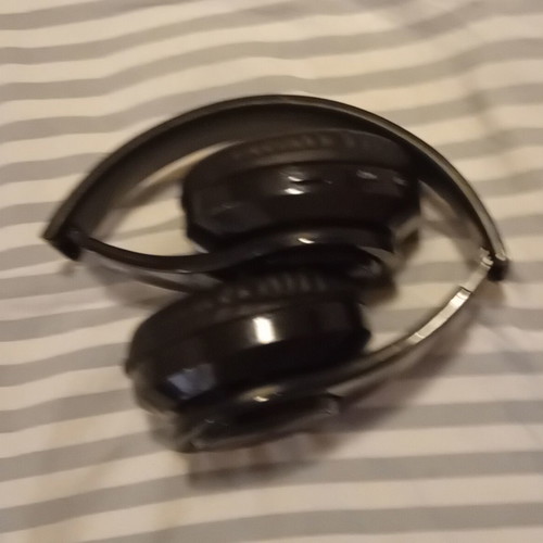 Headsets Bluetooth slightly used