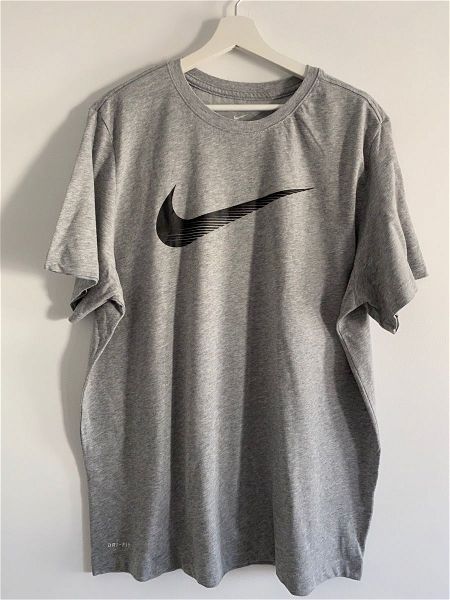  Nike Training Dri-Fit Swoosh Running t-shirt gkri chroma megethos XL athikto