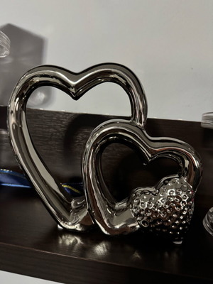 Heart-shaped decorative item new