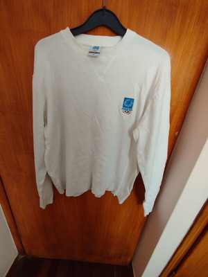Collectible sweatshirt white Athens 2004 Olympics size M used