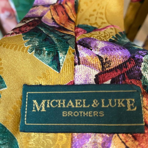 Silk branded ties new, pack of 20 pieces