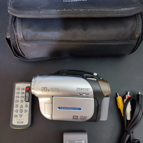 Sony DCR-DVD653E PAL DVD βιντεοκάμερα μεταχειρισμένη με 6 DVD-R δώρο