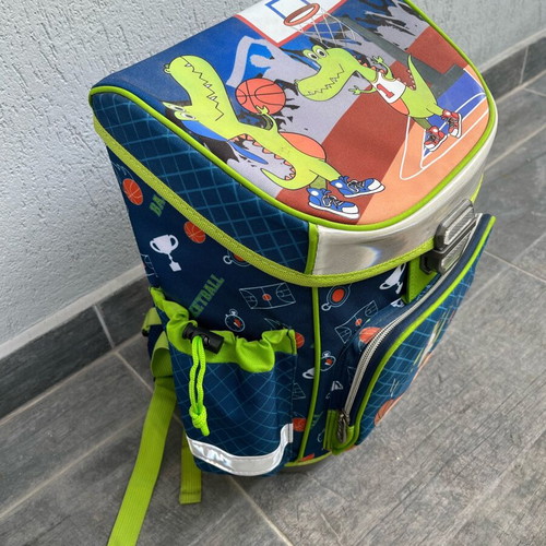 Polo Hard Shell Dino school backpack like new