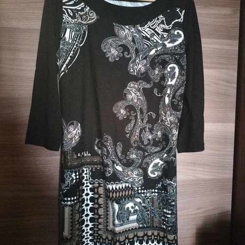 Elastic dress three-quarter sleeve XL used, above the knee