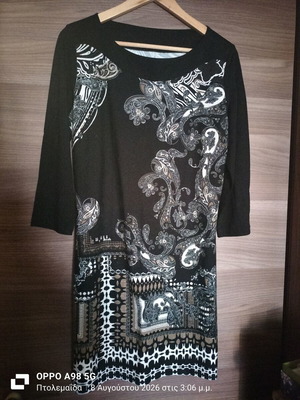 Elastic dress three-quarter sleeve XL used, above the knee