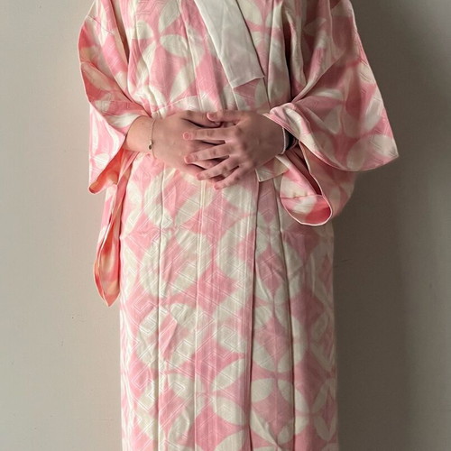 Women's pink kimono made of Japanese silk 125 cm used, with stain