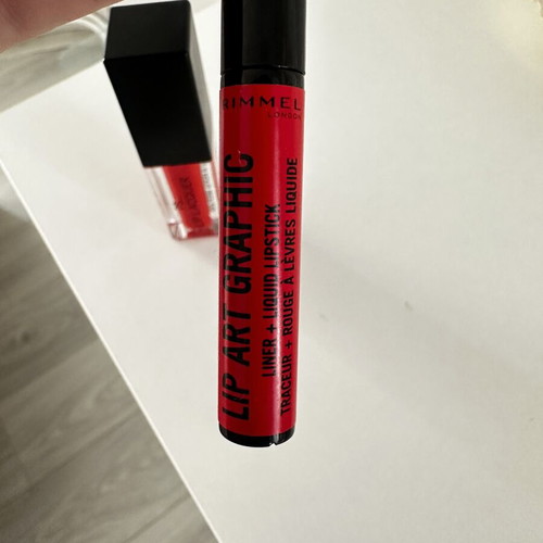 Rimmel London Lip Art Graphic and Lip Gloss Lipstick 610 like new