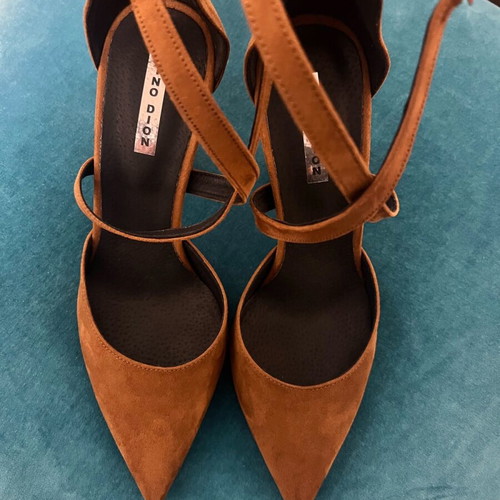Dino Dion Casual Shoes Brown Like New Size 38