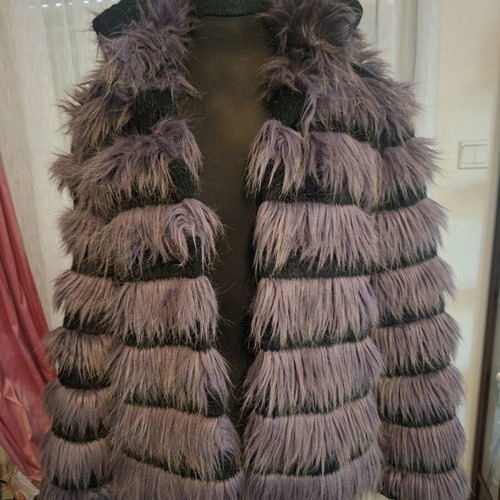 Outerwear jacket in black and purple size M-L like new