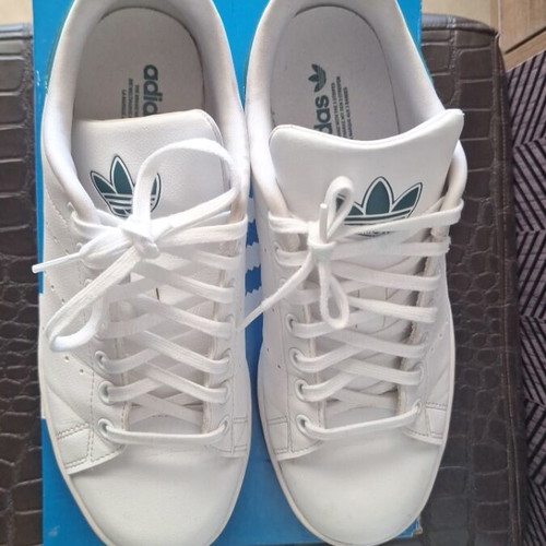 Adidas Stan Smith sneakers like new, size 39 1/3, white with petrol details