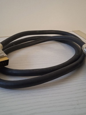 Scart cable 1.5m like new with gold-plated contacts
