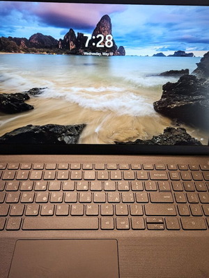 Dell Vostro i5 12500u 16GB 512NVMe Like New
