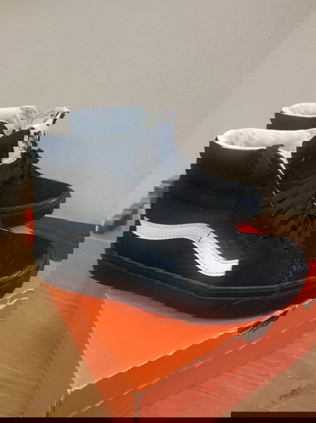 Μαύρο vans μποτάκι