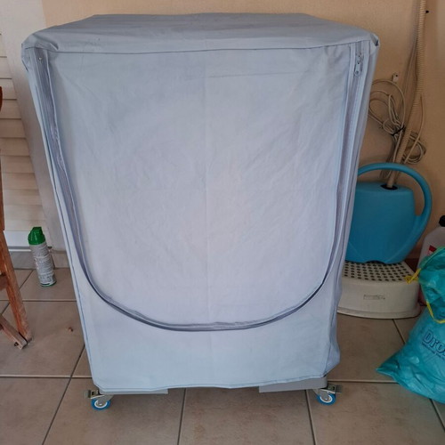 Candy Clothes Dryer 9kg used with Heat Pump and Support Base