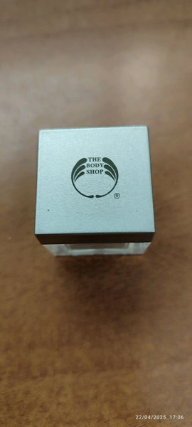 Bodyshop glitter με μωβ λάμψεις