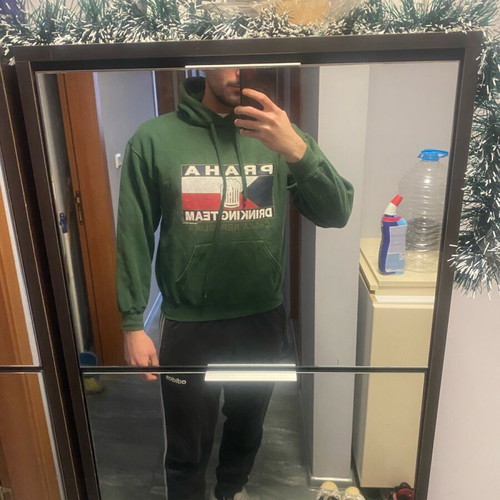 Men's green Fruit of the Loom hoodie used, size M