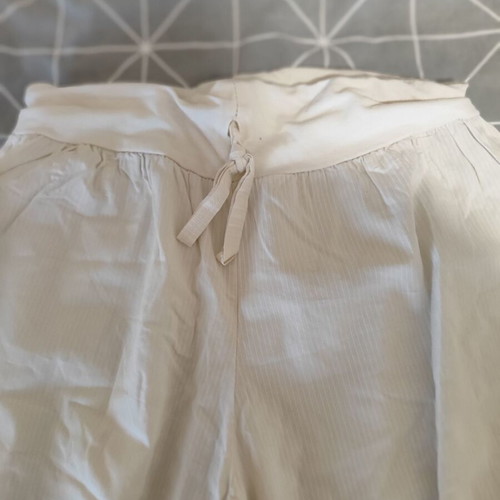 Pantelona thin fabric like new
