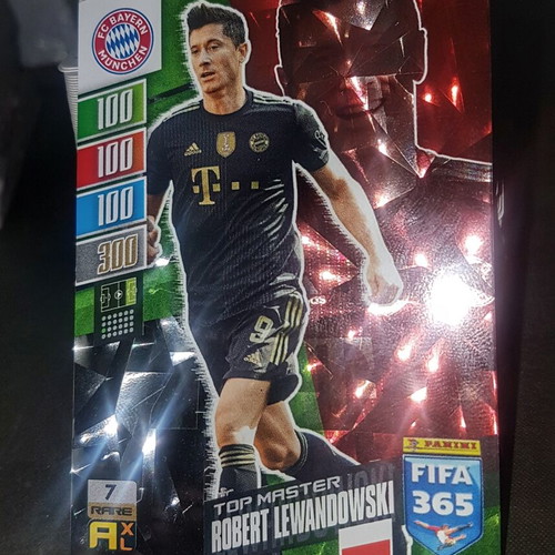 Robert Lewandowski Top Master 2022 Panini Adrenalyn XL FIFA 365 card like new