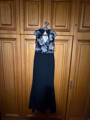 Axel maxi dress new, black and gold, size XL
