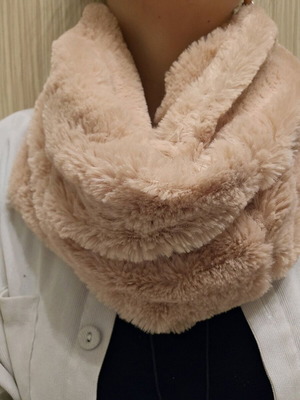 Pink scarf neck warmer new, warm
