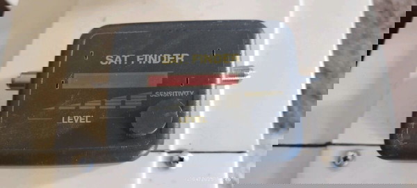 Sat Finder Μηχάνημα Εύρεσης Δορυφόρων