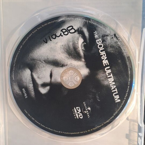 The Bourne Ultimatum DVD used, social genre, subtitles