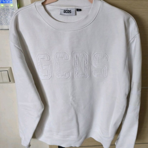 GCDS sweatshirt like new, size L, white