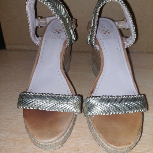 Vince Camuto platforms size 38