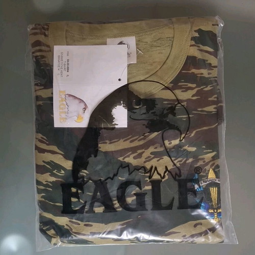 Tshirt with army embroidery new, 100% cotton, size L, green