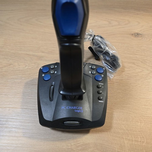 Logic 3 PC Charger joystick like new for Windows 95-98