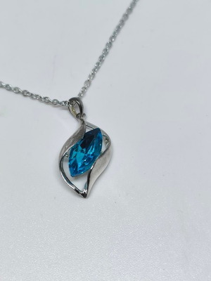 Necklace with Blue Marquise Crystal silver finish like new