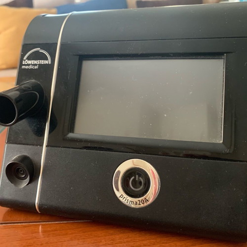 CPAP Löwenstein prisma20A like new with nasal masks gift