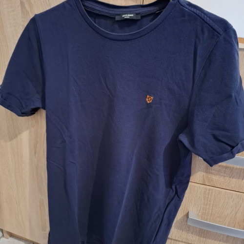 Jack & Jones men's t shirt blue like new, size M