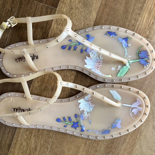 Menghi nude jelly sandals used with pink crystals size 40 fitting 39